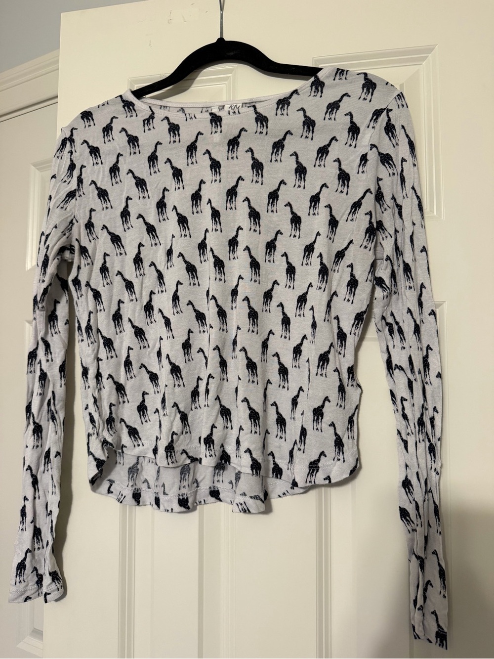 H&M White Long Sleeve Tee with Black Giraffe Print